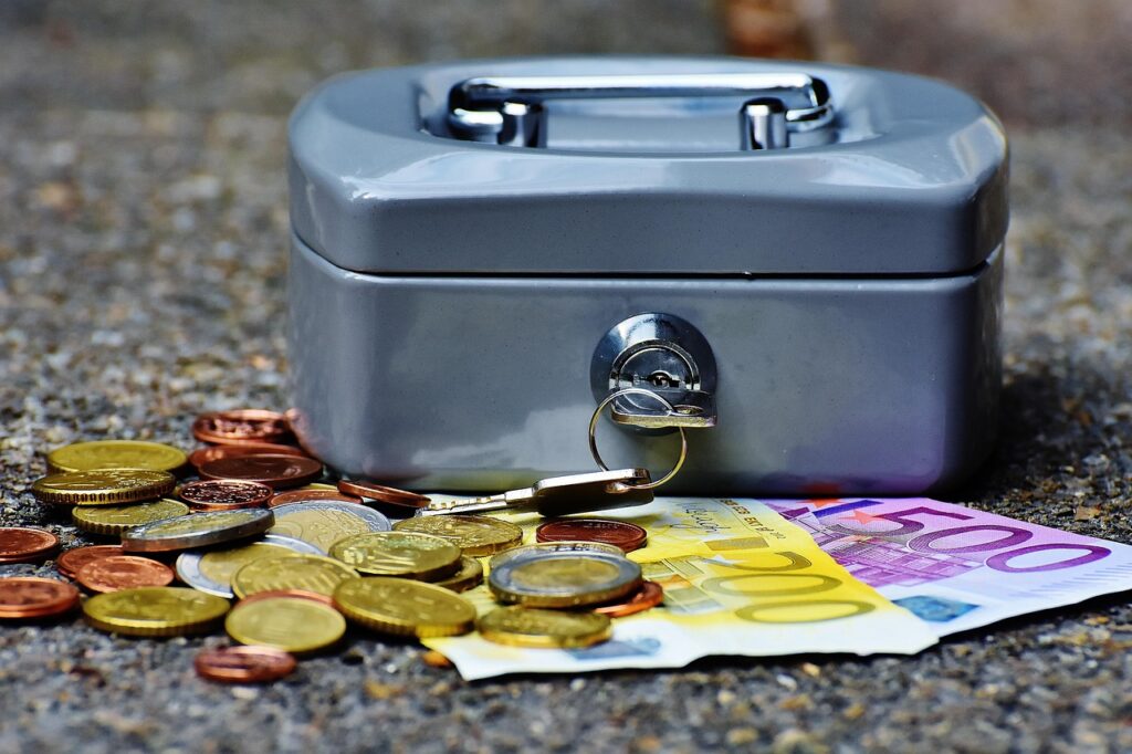 Slylar Box: Your Smart Storage Guide