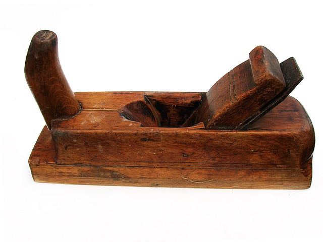 Sabrina Carpenter wearing a vintage Versace denim bikini with confidence. (sabrina carpenter bikini)